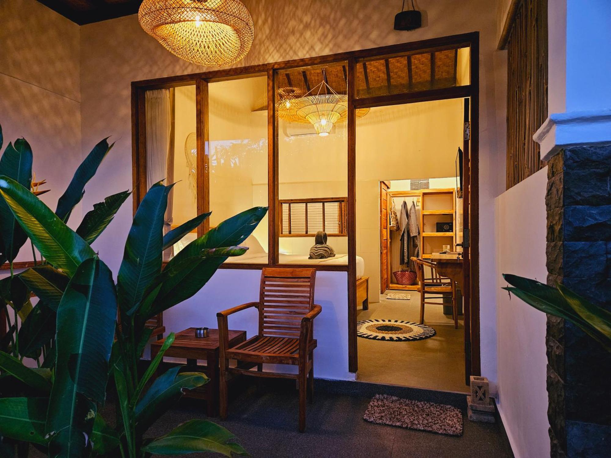 Апарт отель Morgan House Kuta  Экстерьер фото